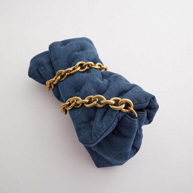 Blue oversized denim quilted shoulder bag - Loja Ammix
