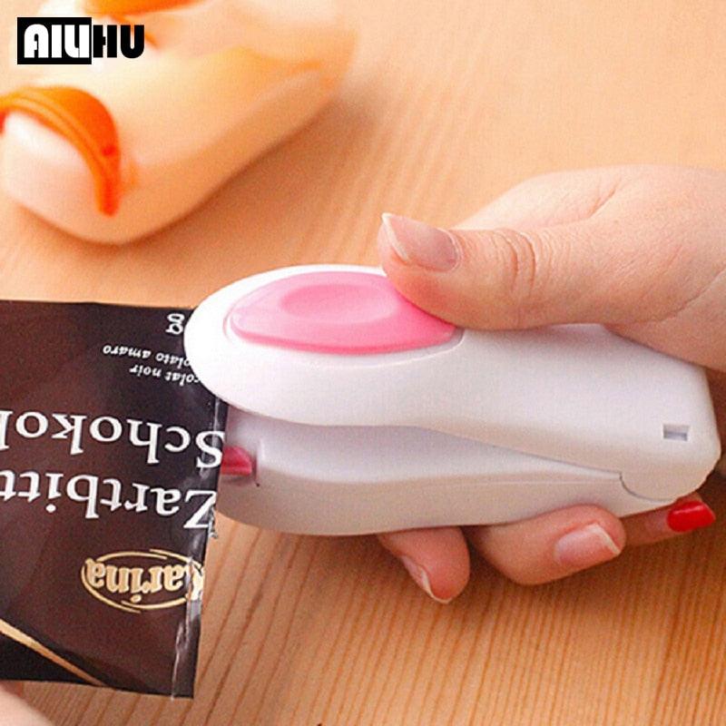 Kitchen Accessories Tools Mini Portable Food Clip Heat Sealing Machine Sealer Home Snack Bag Sealer Kitchen Utensils Gadget Item - Loja Ammix