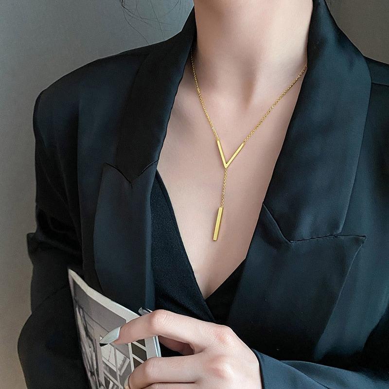 Stainless steel V-shaped long sexy Clavicle Necklace Ladies and girls stainless steel Gold colour chain Necklace 2022 Party jewe - Loja Ammix